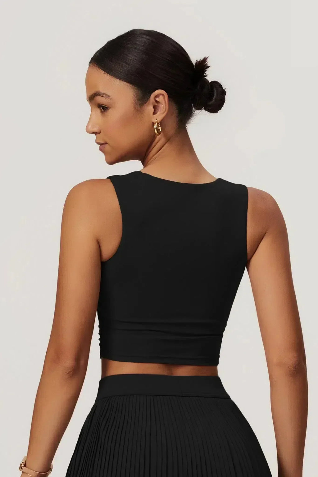 Abriana – Kwadratowy dekolt – Dopasowany top