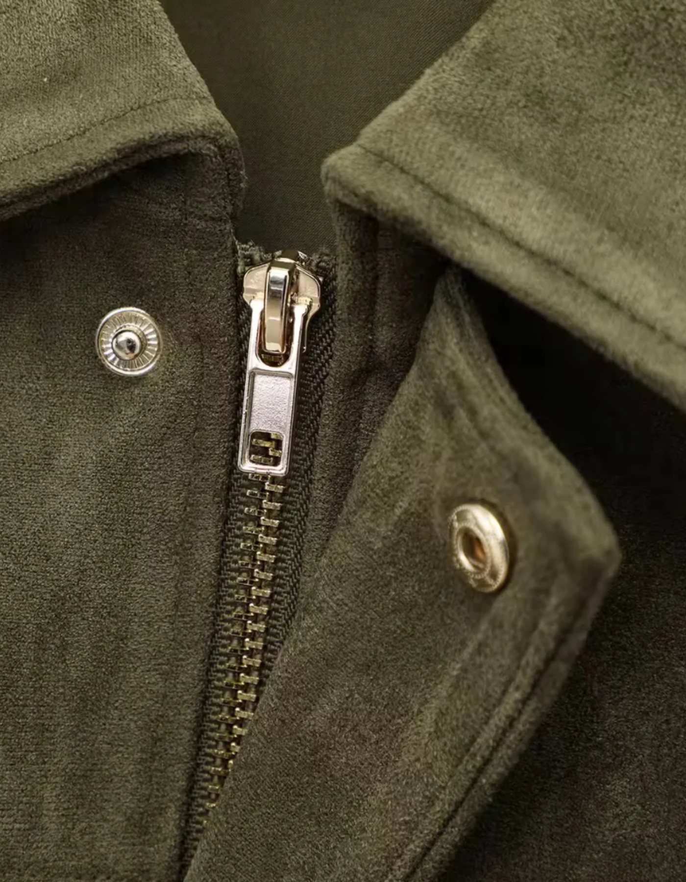 Alanna – Krótka kurtka z zamszowym efektem – Duże guziki