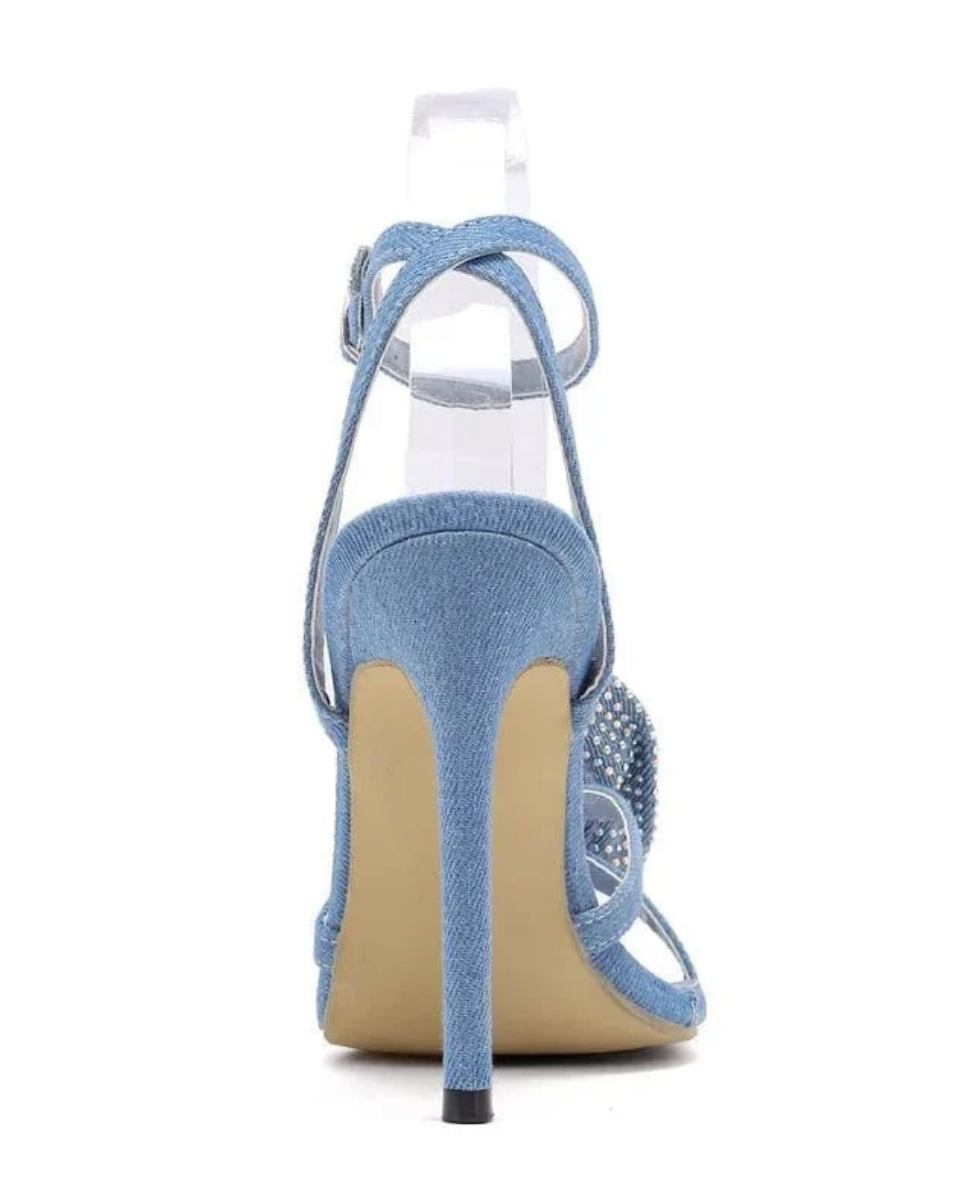 Flavie – Ozdoba kwiatowa – Jeansowe szpilki z różą