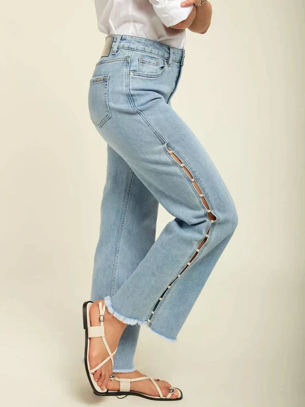 Giuliana – Perłowe zdobienia – Szerokie jeansy