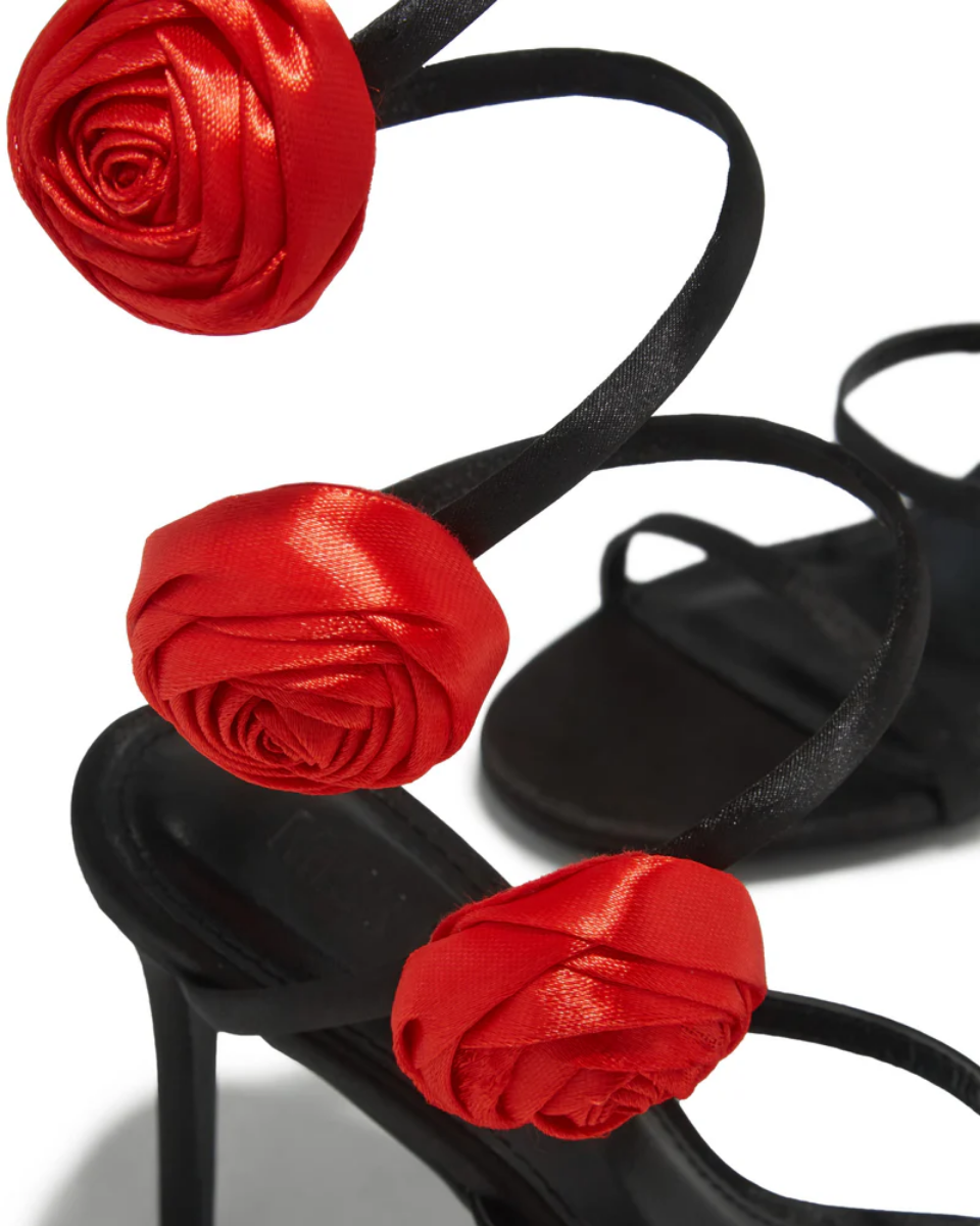 Henriette – Ozdoba kwiatowa – Ozdobne rozety z paskami spiralnymi