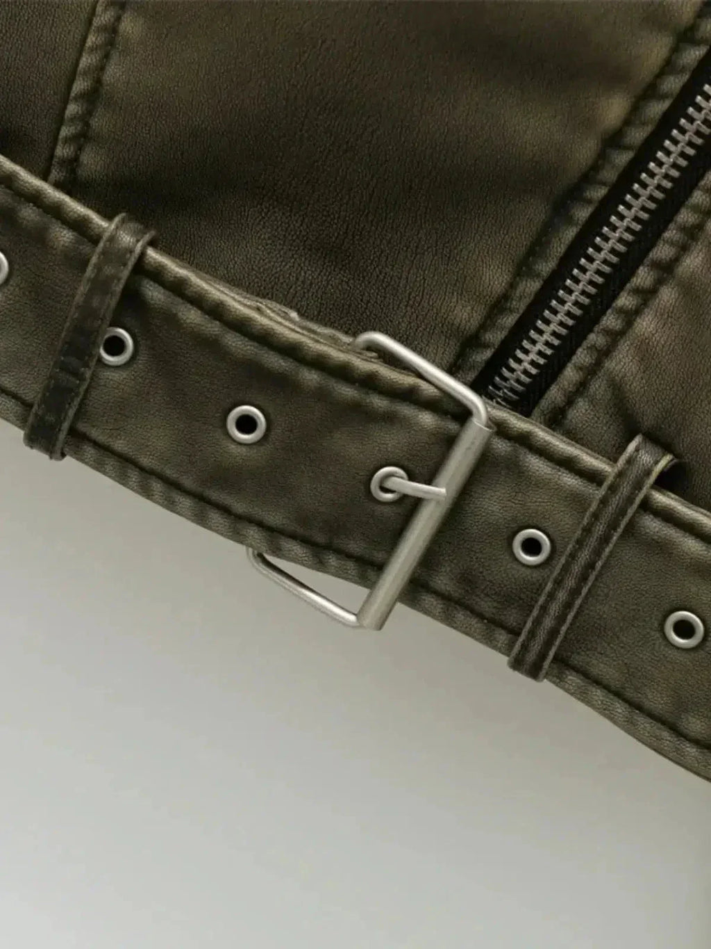 Isla – Krótki dopasowany krój – Kurtka biker z paskiem