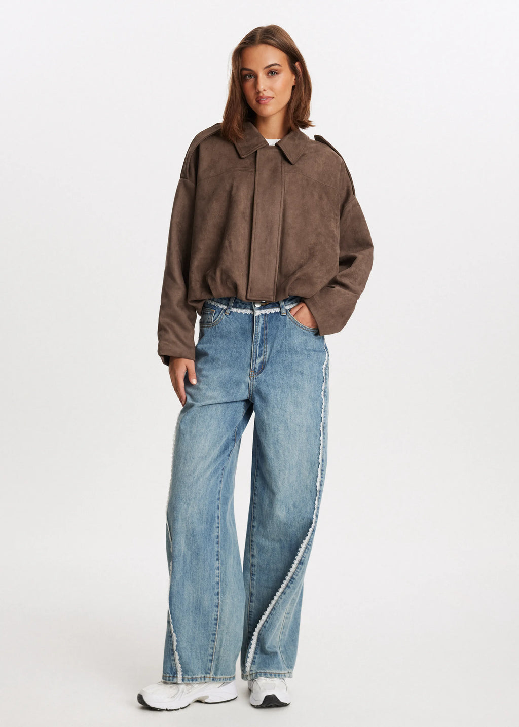 Kendra – Krótka kurtka z miękką teksturą – Oversize