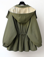 Melissa – Kontrast kolorów – Oversize’owa kurtka