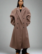 Monterelle – Przeskalowana sylwetka – Płaszcz z miękkiej tkaniny