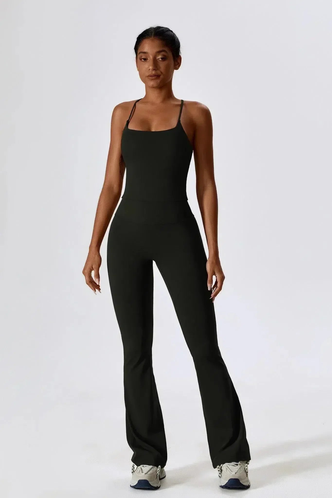 Nicolina – Kwadratowy dekolt – Zestaw top i rozkloszowane legginsy