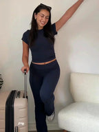 Ovidia – Dopasowany top i spodnie z wysokim stanem – Dwuczęściowy zestaw