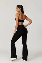 Palmira – Dekolt U – Zestaw sportowy: biustonosz & rozkloszowane legginsy