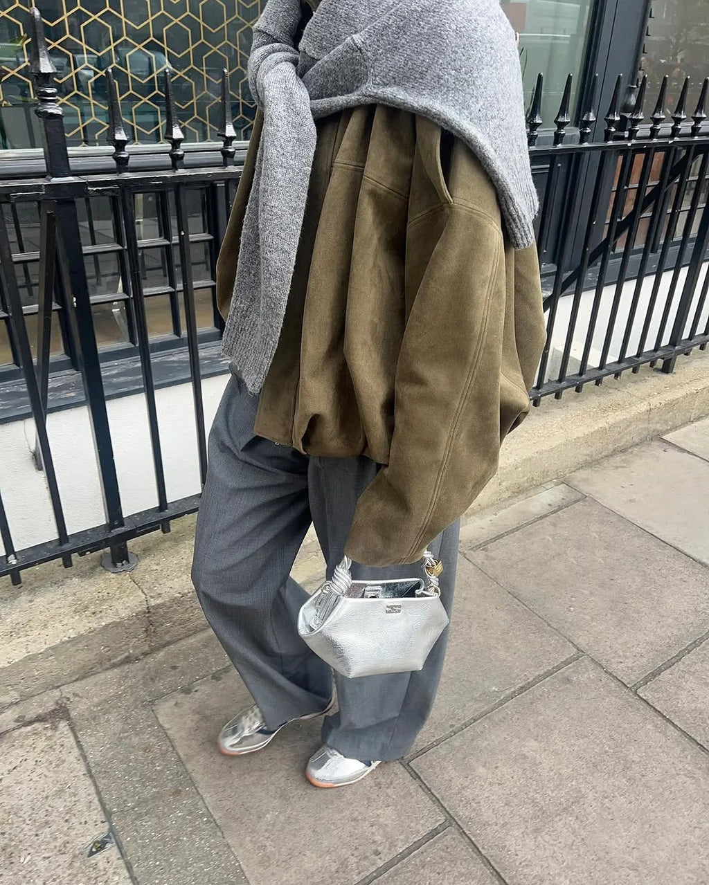 Verdua – Luxury feel – Bomberka z miękką fakturą