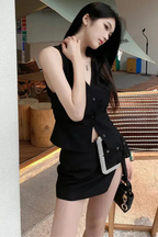 Zeno – Kryształowa klamra – Minispódniczka z rozcięciem